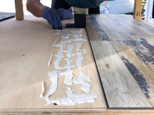 Bodenbelag: Klick-Vinyl und PVC – Overlandys